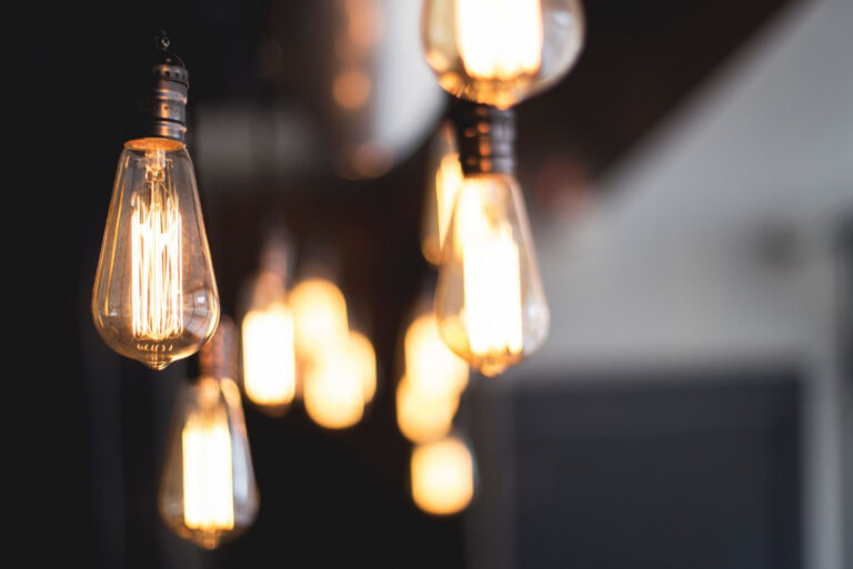 Iluminación industrial y vial: soluciones eficientes y sostenibles