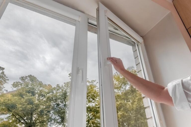 Beneficios del PVC frente al aluminio en ventanas modernas